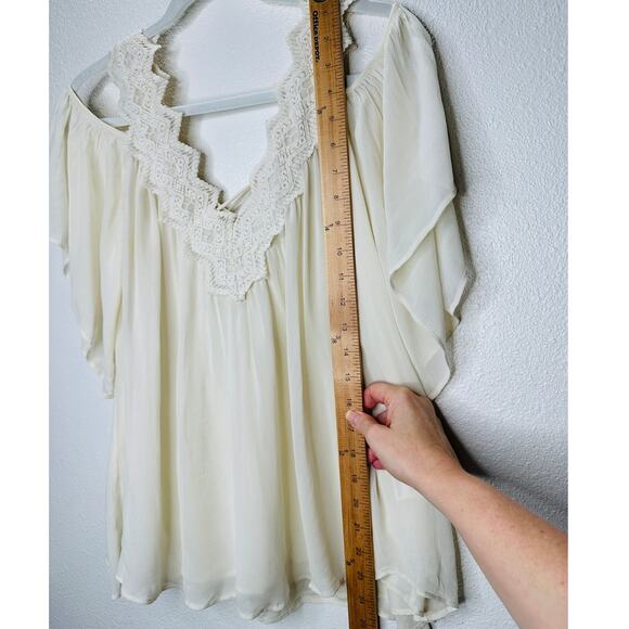 Love Sam Ivory Cream Crochet V-Neckline Tie Back Cold Shoulder Top M - Picture 16 of 16